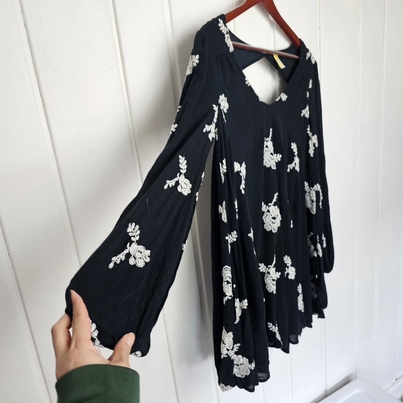 Free People Embroidered Floral Austin Black White Mini Dress Small - Picture 3 of 15